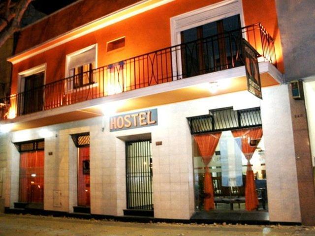 Punto Urbano Hostel Mendoza Exterior photo